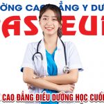 Healthcare workers, preventing virus, quarantine campaign concept. Beautiful smiling asian doctor, nurse running checkup in hospital, looking at clipboard with patient results, examine people