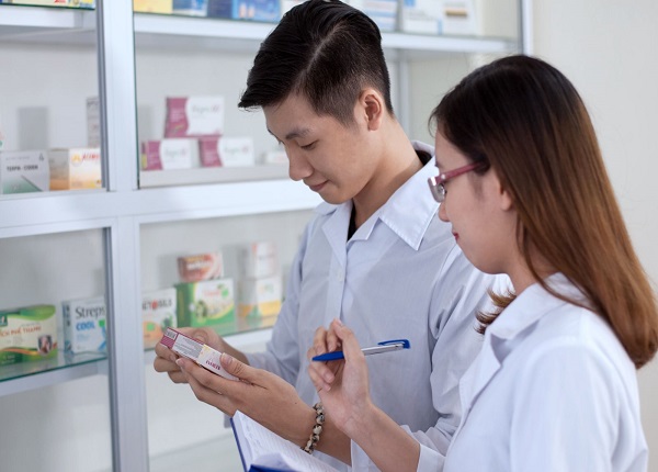 Học Dược ra làm công việc gì?